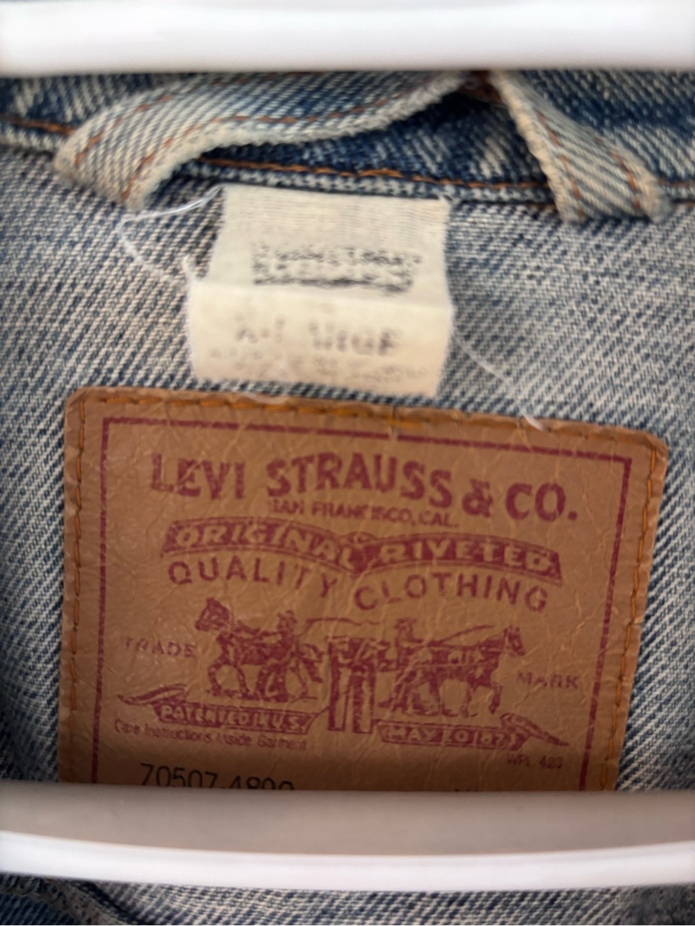 Levi's Light Blue Classic Denim Jacket - Picture 3 of 4
